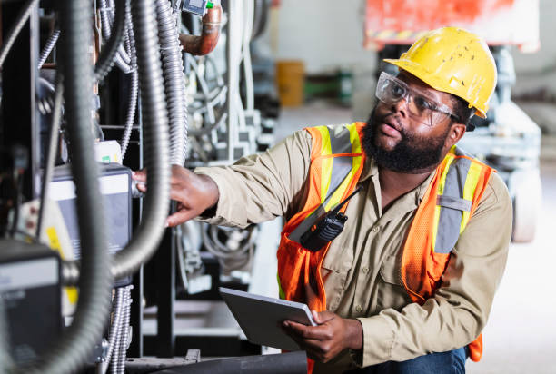 Best Affordable Emergency Electrician  in Levittown, NY